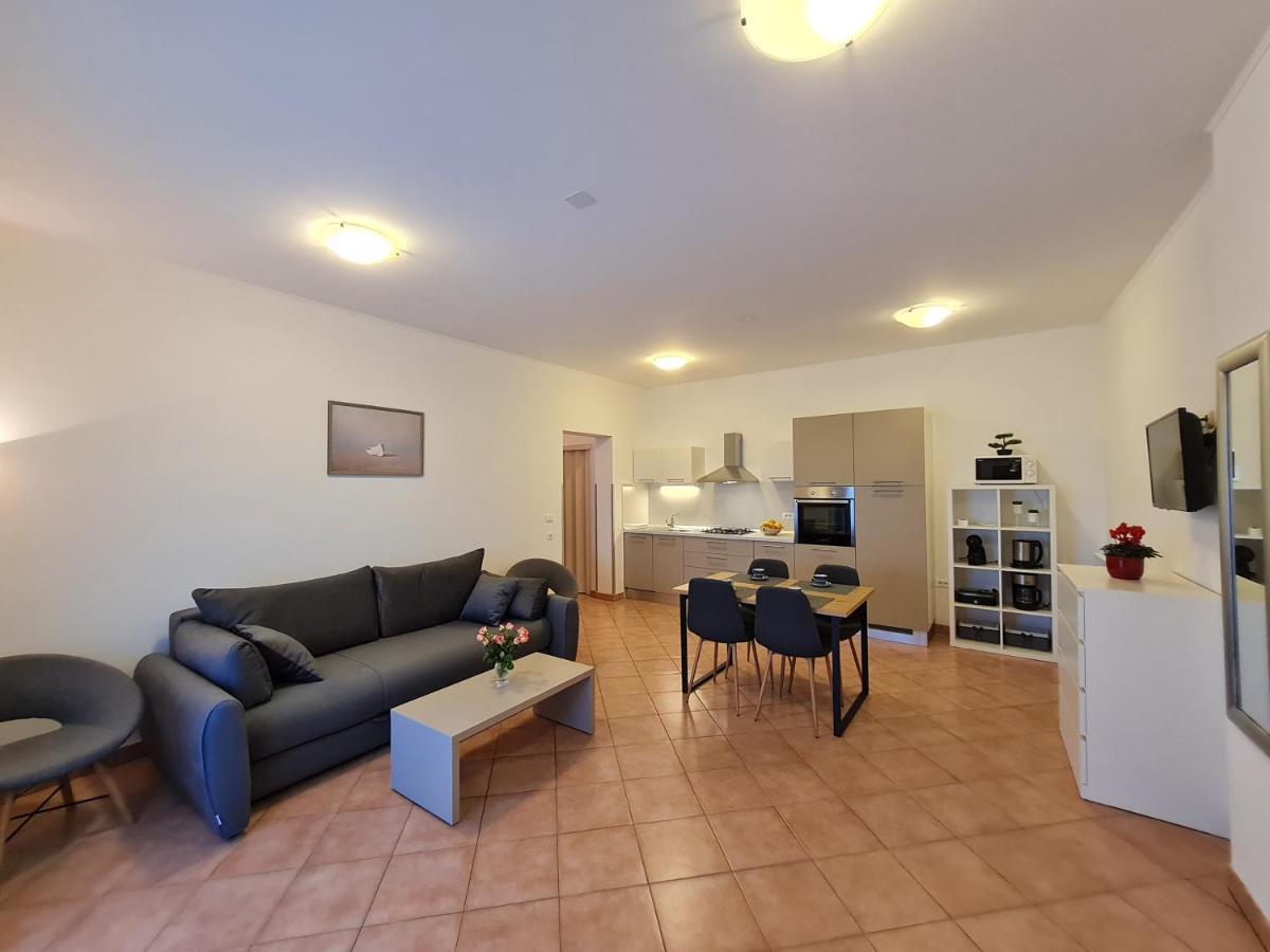 Apartments Terranova Ровинь Экстерьер фото