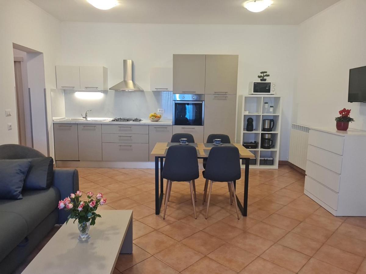 Apartments Terranova Ровинь Экстерьер фото
